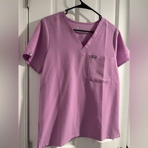 Figs size small dusk scrub top